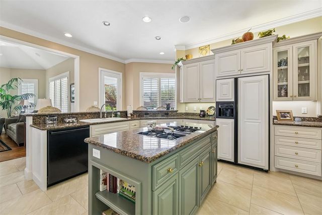 805 Hawkesbury Park, Norman, OK 73072