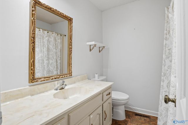 201 Scott Road, Toney, AL 35773