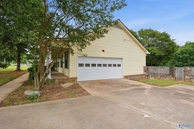 201 Scott Road, Toney, AL 35773