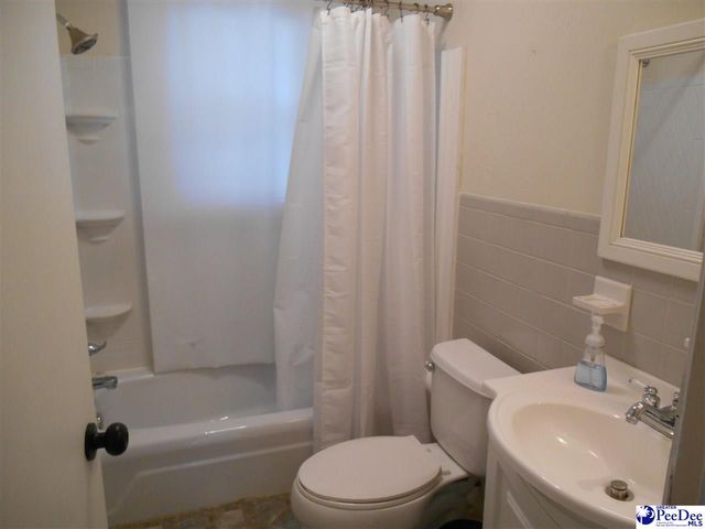 806 St Claire, Florence, SC 29501