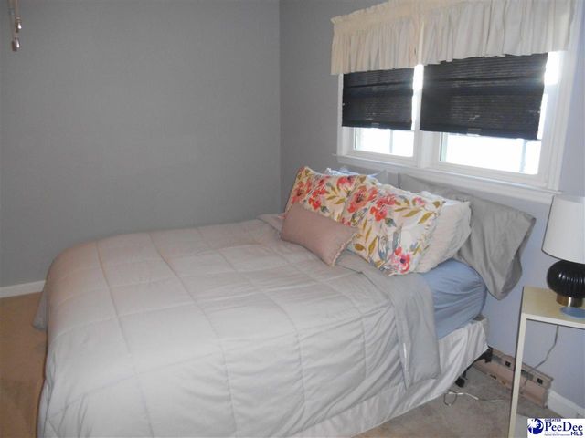 806 St Claire, Florence, SC 29501