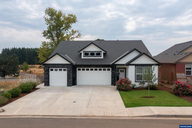 593 NE Evergreen Av, Dallas, OR 97338