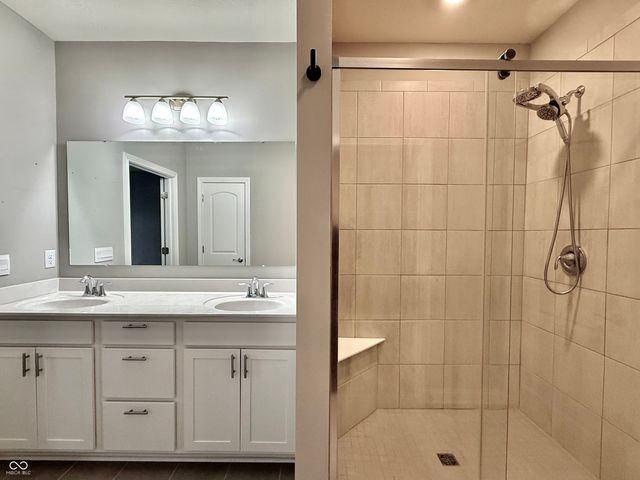 8819 Twain Lane, Indianapolis, IN 46239