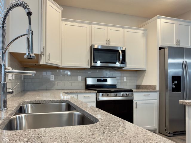 8819 Twain Lane, Indianapolis, IN 46239