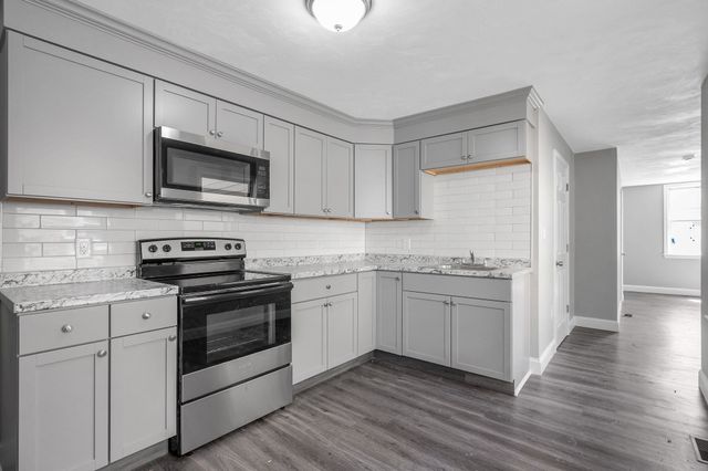 50 Willow Street 50, Lowell, MA 01852