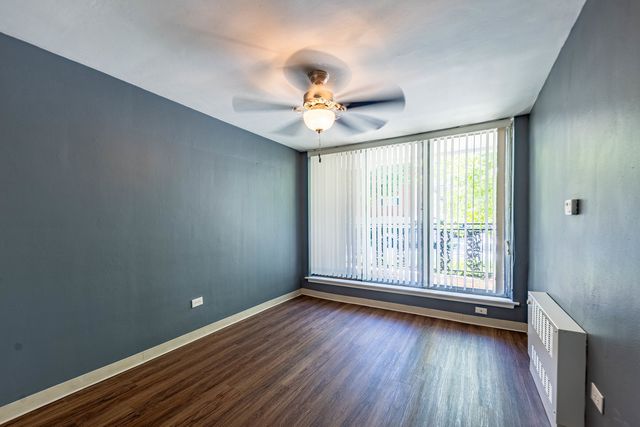1008 Washington Boulevard 5, Oak Park, IL 60302