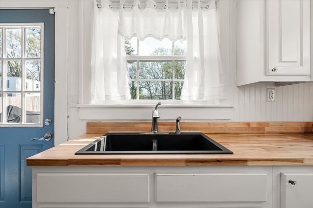 106 7th Ave, Columbia, TN 38401