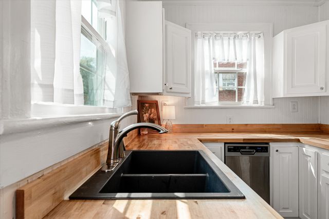 106 7th Ave, Columbia, TN 38401