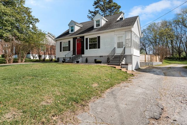 106 7th Ave, Columbia, TN 38401