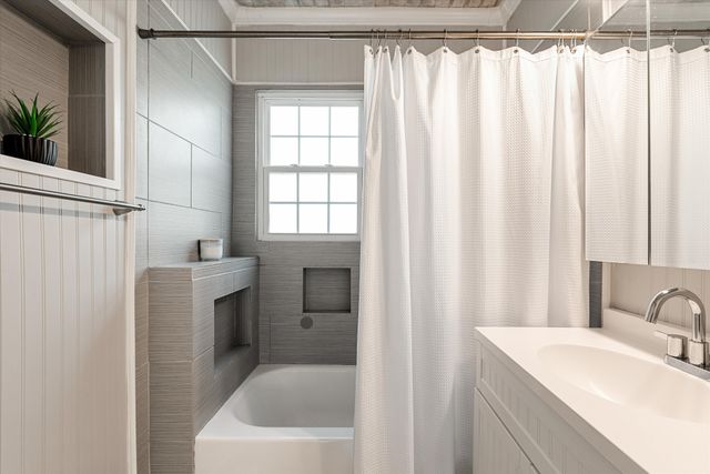 106 7th Ave, Columbia, TN 38401