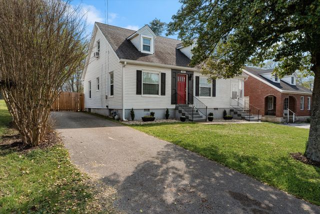 106 7th Ave, Columbia, TN 38401