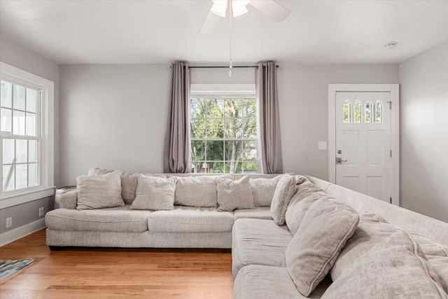 106 7th Ave, Columbia, TN 38401