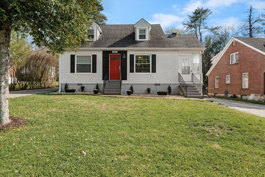 106 7th Ave, Columbia, TN 38401