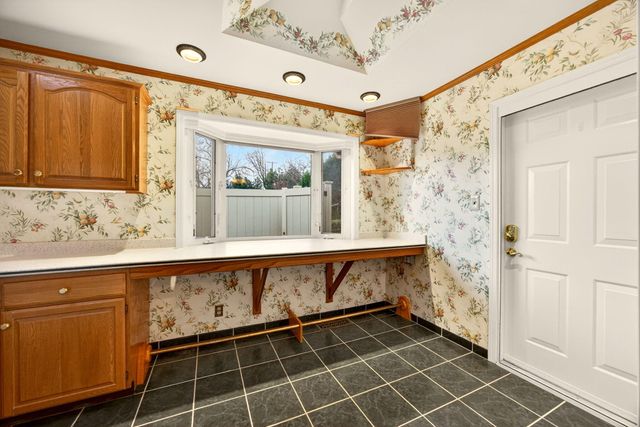 1059 Terra Avenue, Ashland, OR 97520