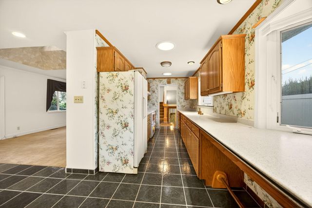 1059 Terra Avenue, Ashland, OR 97520