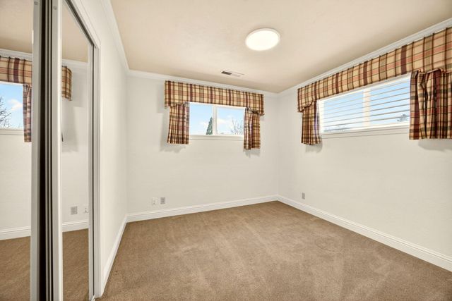 1059 Terra Avenue, Ashland, OR 97520