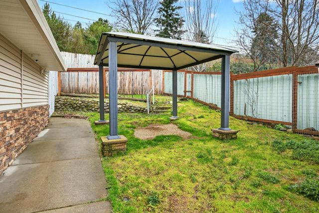 1059 Terra Avenue, Ashland, OR 97520