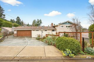 1059 Terra Avenue, Ashland, OR 97520