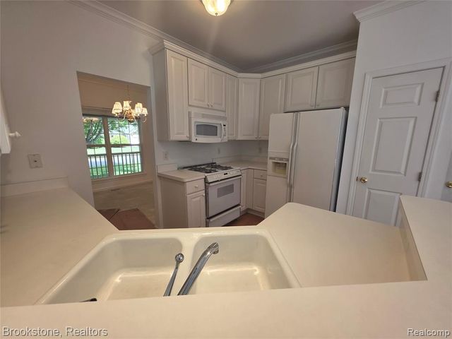 14388 Oak Leaf Trail, Linden, MI 48451