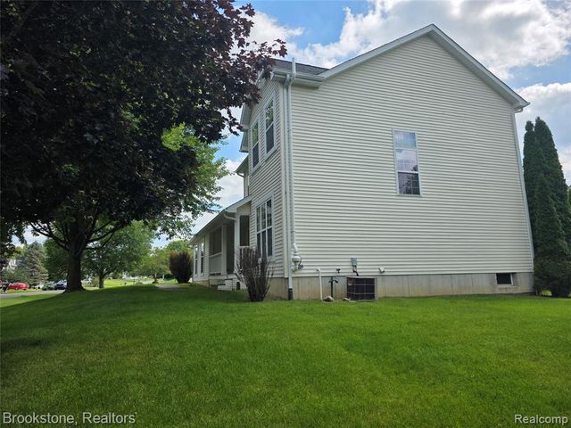 14388 Oak Leaf Trail, Linden, MI 48451