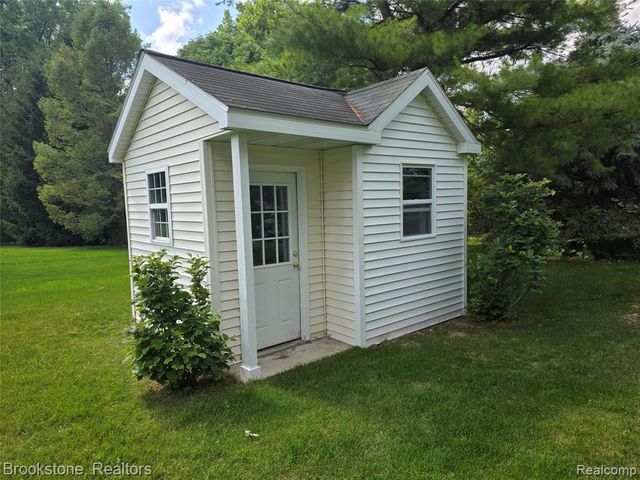 14388 Oak Leaf Trail, Linden, MI 48451