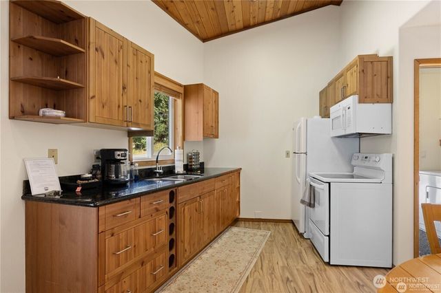 98940 181 Redwood Lane, Ronald, WA 98940