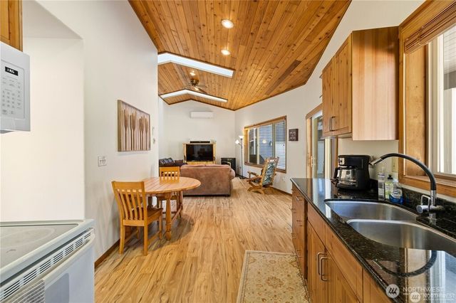 98940 181 Redwood Lane, Ronald, WA 98940