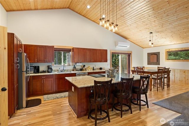 98940 181 Redwood Lane, Ronald, WA 98940