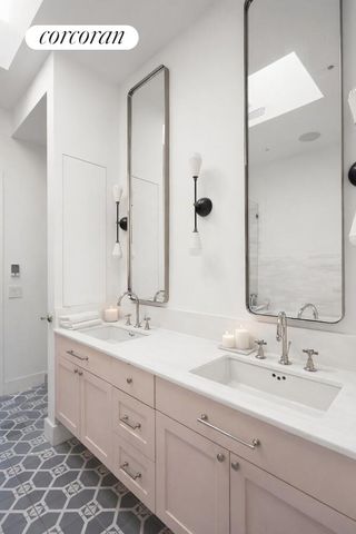 38 3RD Place, New York City, NY 11231
