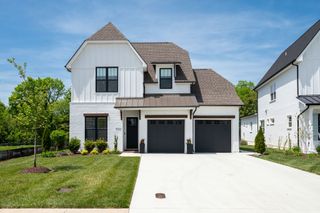 5754 Willoughby Way, Murfreesboro, TN 37129