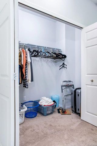 29509 Woodpark Circle, Warren, MI 48092
