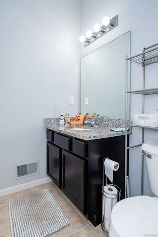 29509 Woodpark Circle, Warren, MI 48092