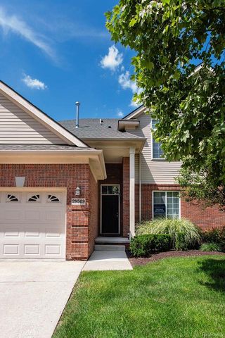 29509 Woodpark Circle, Warren, MI 48092