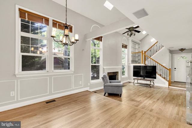 3517 SOFFIT PL, Woodbridge, VA 22192
