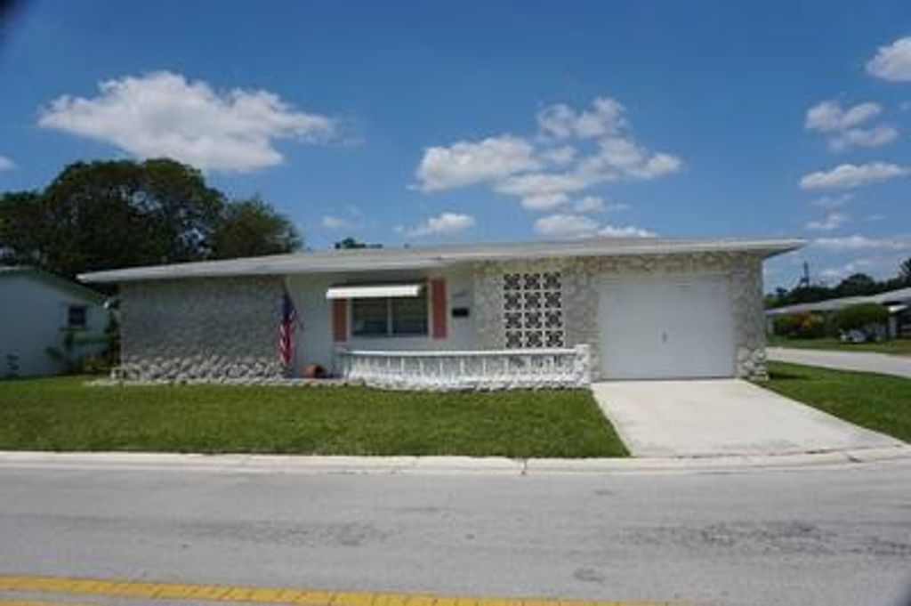 1745 NW 68th Ave, Margate, FL 33063