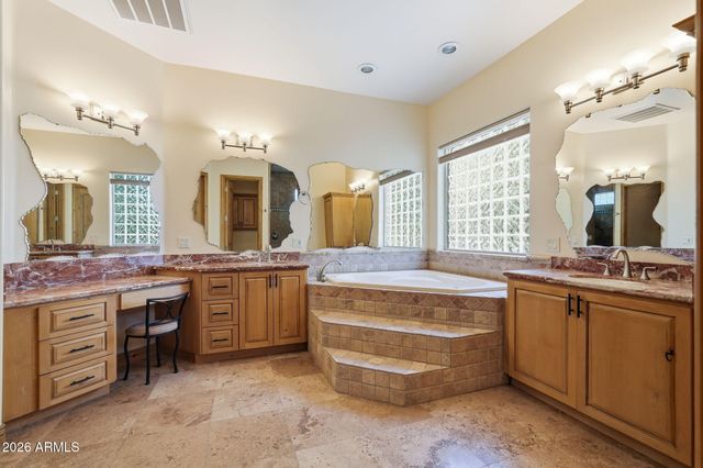 15445 E BRONCO Court, Gilbert, AZ 85298