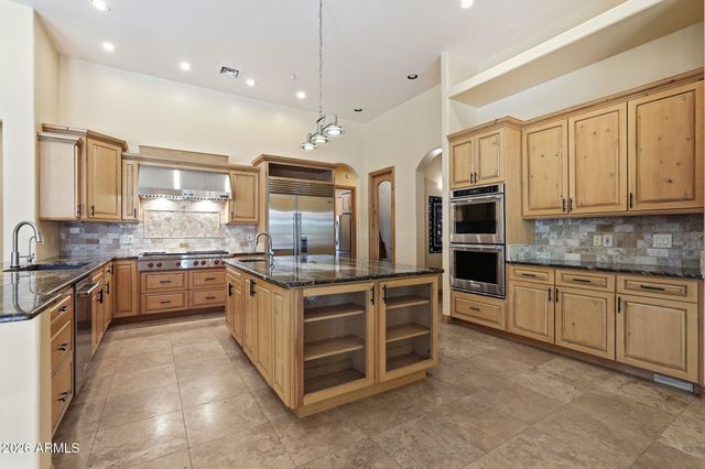 15445 E BRONCO Court, Gilbert, AZ 85298