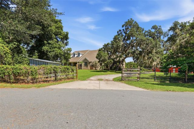 13525 PALM DRIVE, Astatula, FL 34705