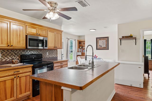 18827 CR 261, Overton, TX 75684