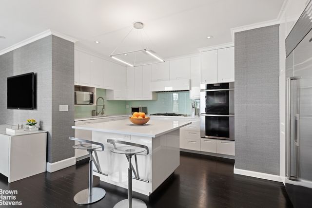 101 W 81st St Apt 702 701, New York City, NY 10024