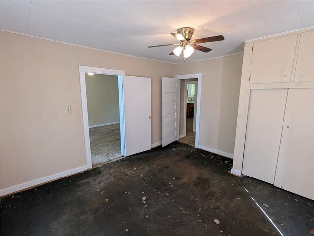 934 3rd Avenue W, Horton, KS 66439