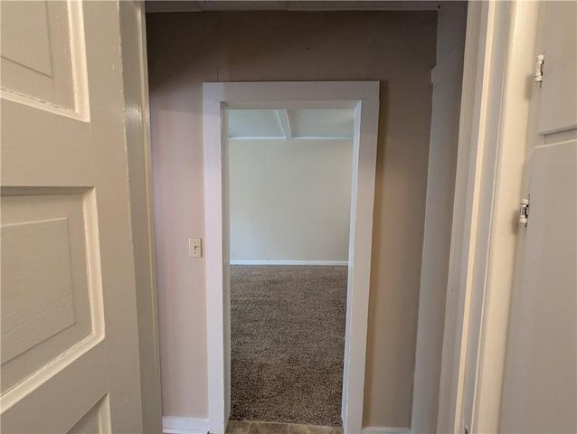 934 3rd Avenue W, Horton, KS 66439