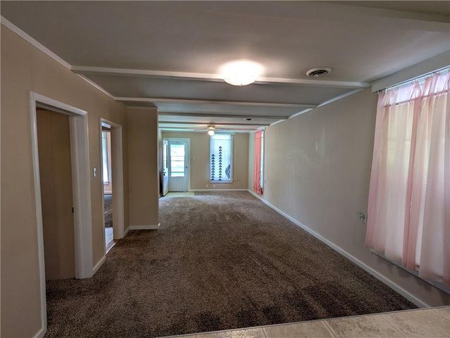 934 3rd Avenue W, Horton, KS 66439