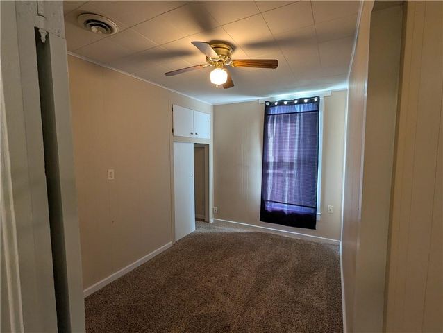 934 3rd Avenue W, Horton, KS 66439