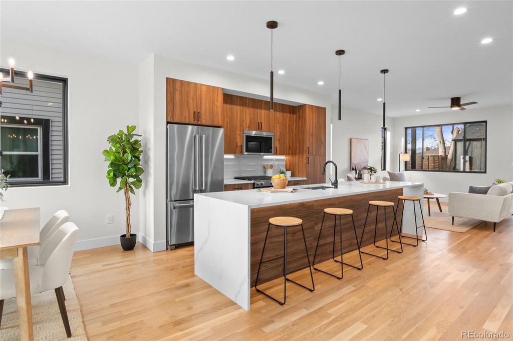4153 S Acoma Street, Englewood, CO 80110