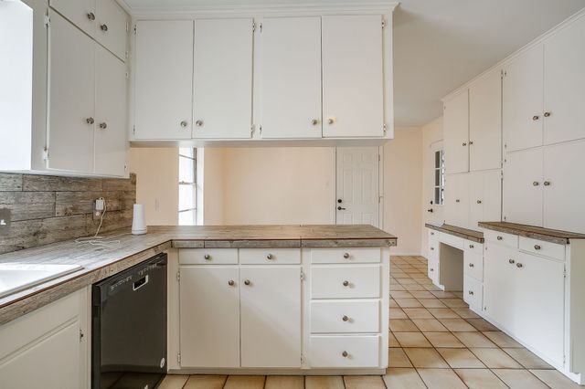 1500 Cienegas Circle, Fort Worth, TX 76112
