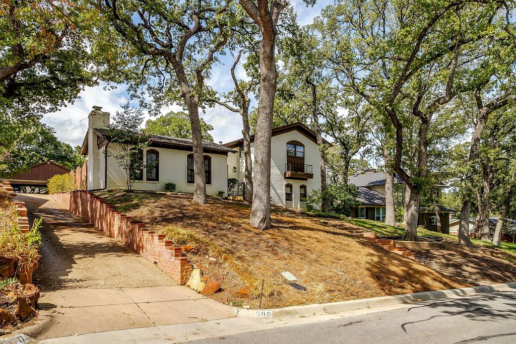 1500 Cienegas Circle, Fort Worth, TX 76112 — photo 3