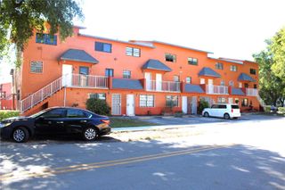 2260 W 55th St 3, Hialeah, FL 33016