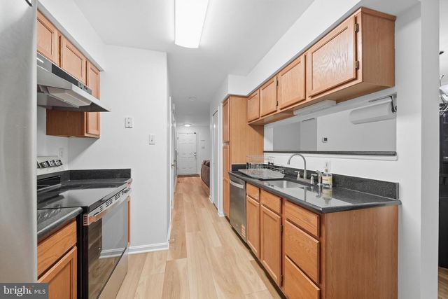 666 LIONS GATE LN, Odenton, MD 21113