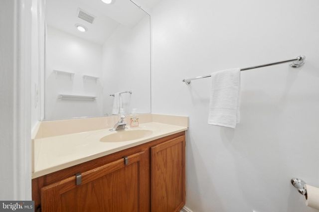 666 LIONS GATE LN, Odenton, MD 21113